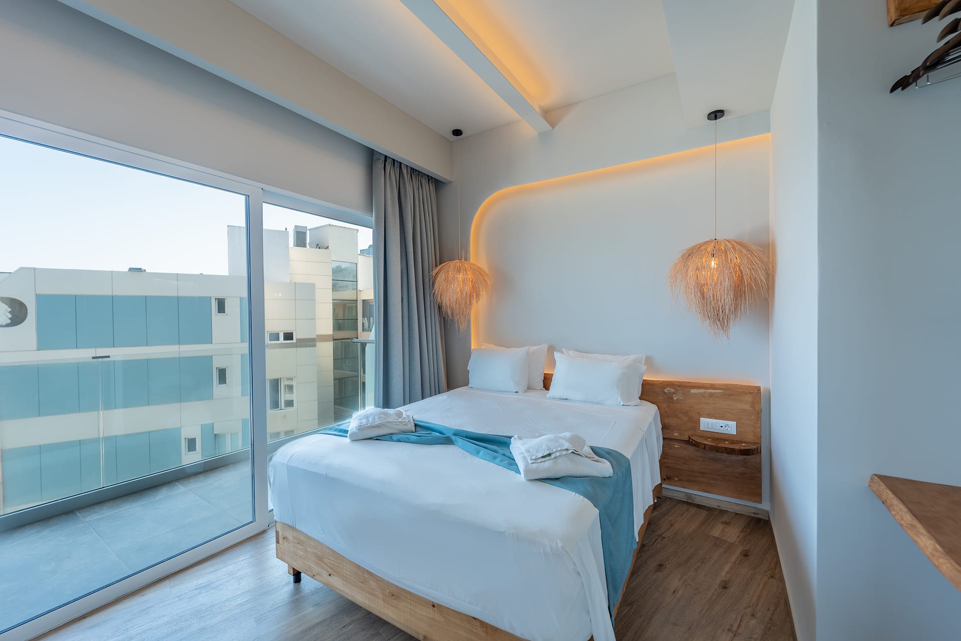 Deluxe Suite Pool View