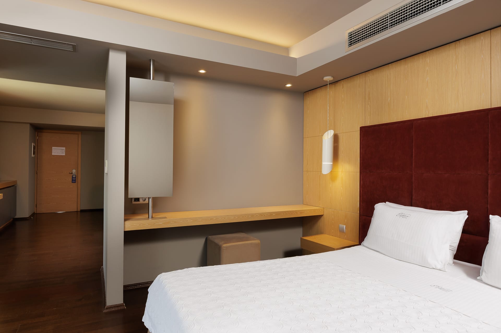 Executive Sea View Upper Floor Suite with Hydromassage