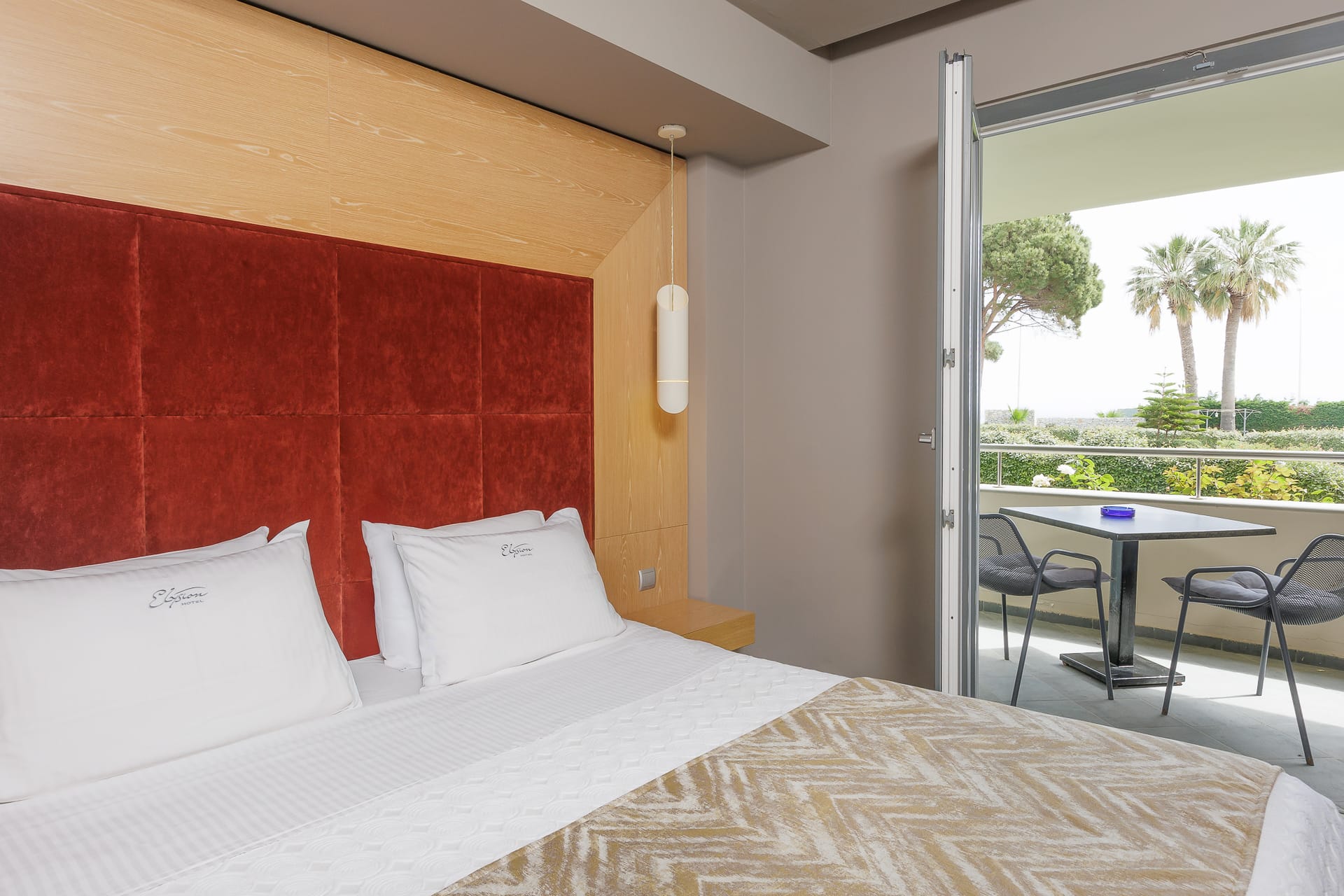 Executive Spa Sea View Ground Floor Suite with Sauna