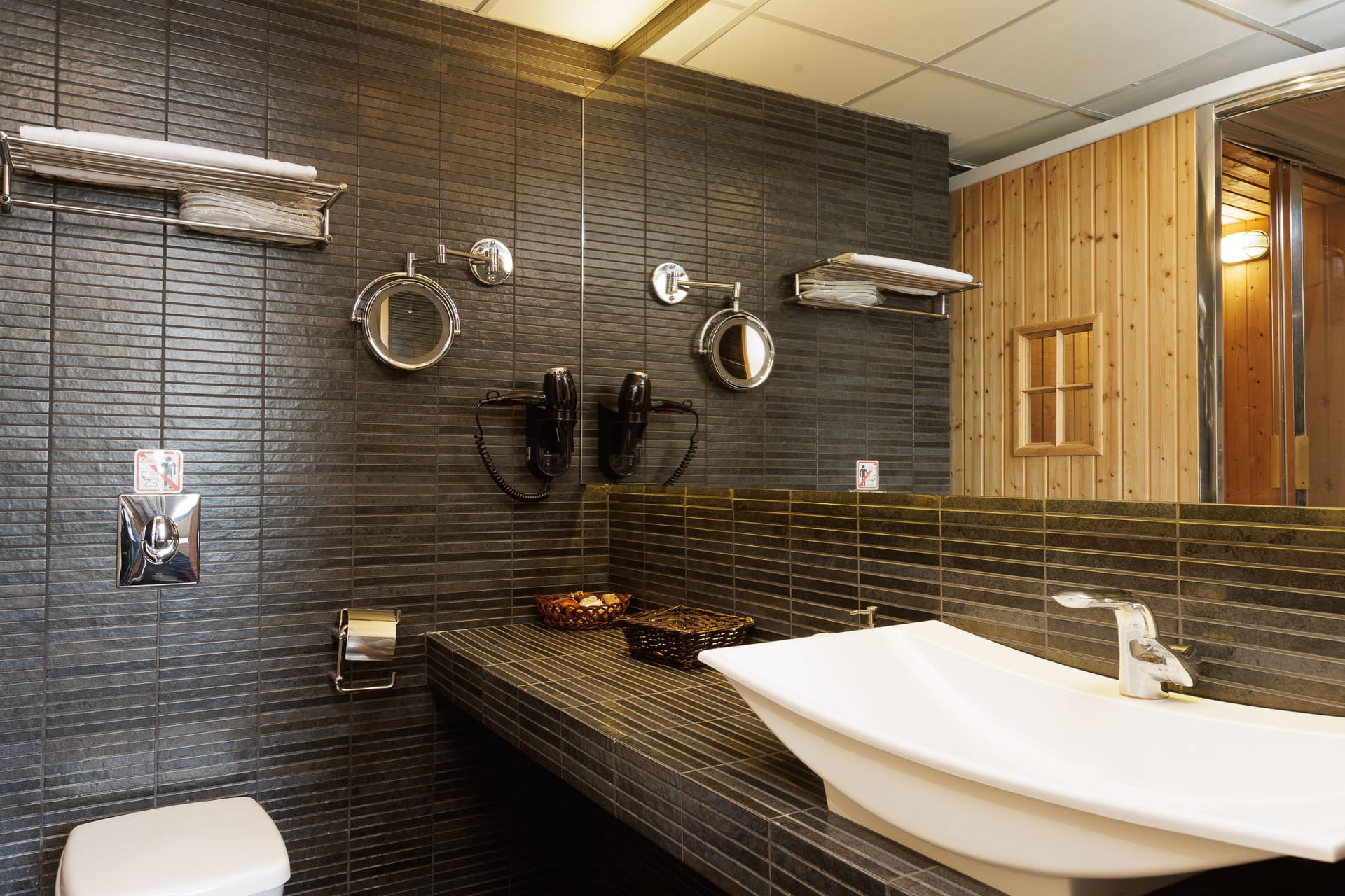 Executive Spa Sea View Ground Floor Suite with Sauna