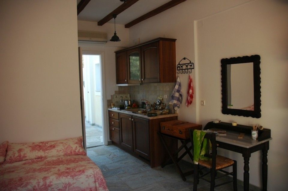 Double-bed with kitchen 2nd floor (Yera house)