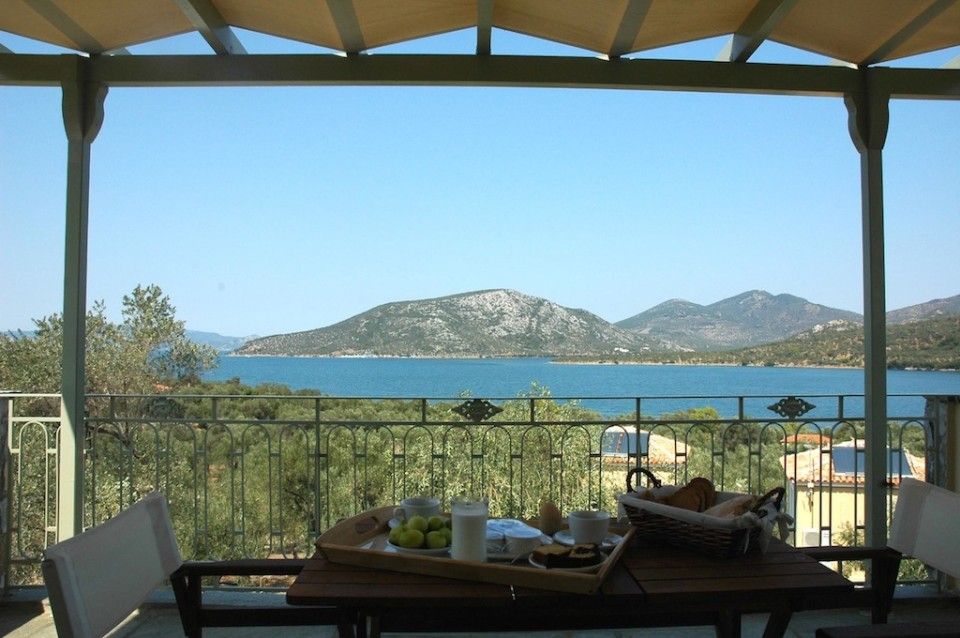 Efcharis &amp; Arion houses