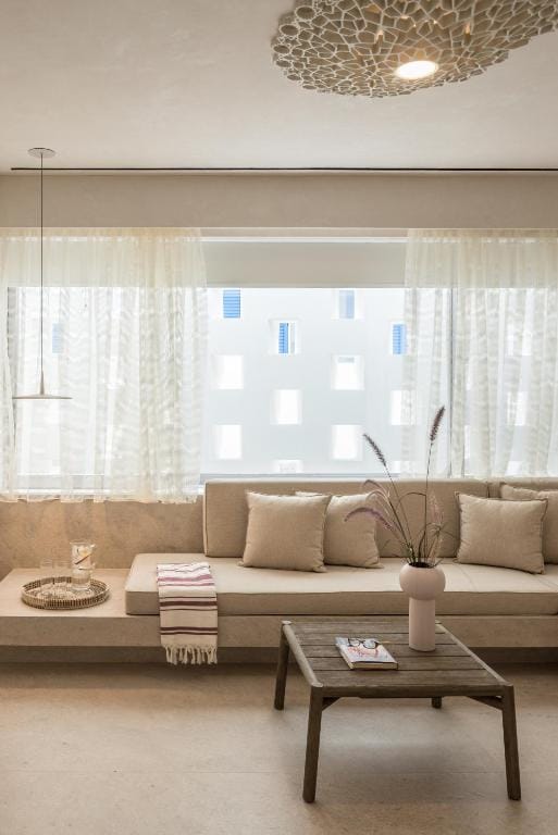 Infinity Villa with Panoramic Sea View and Hot Tub