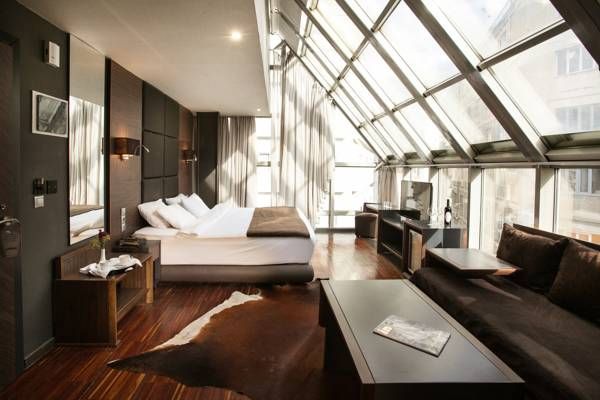 Emerald Sky View Suite