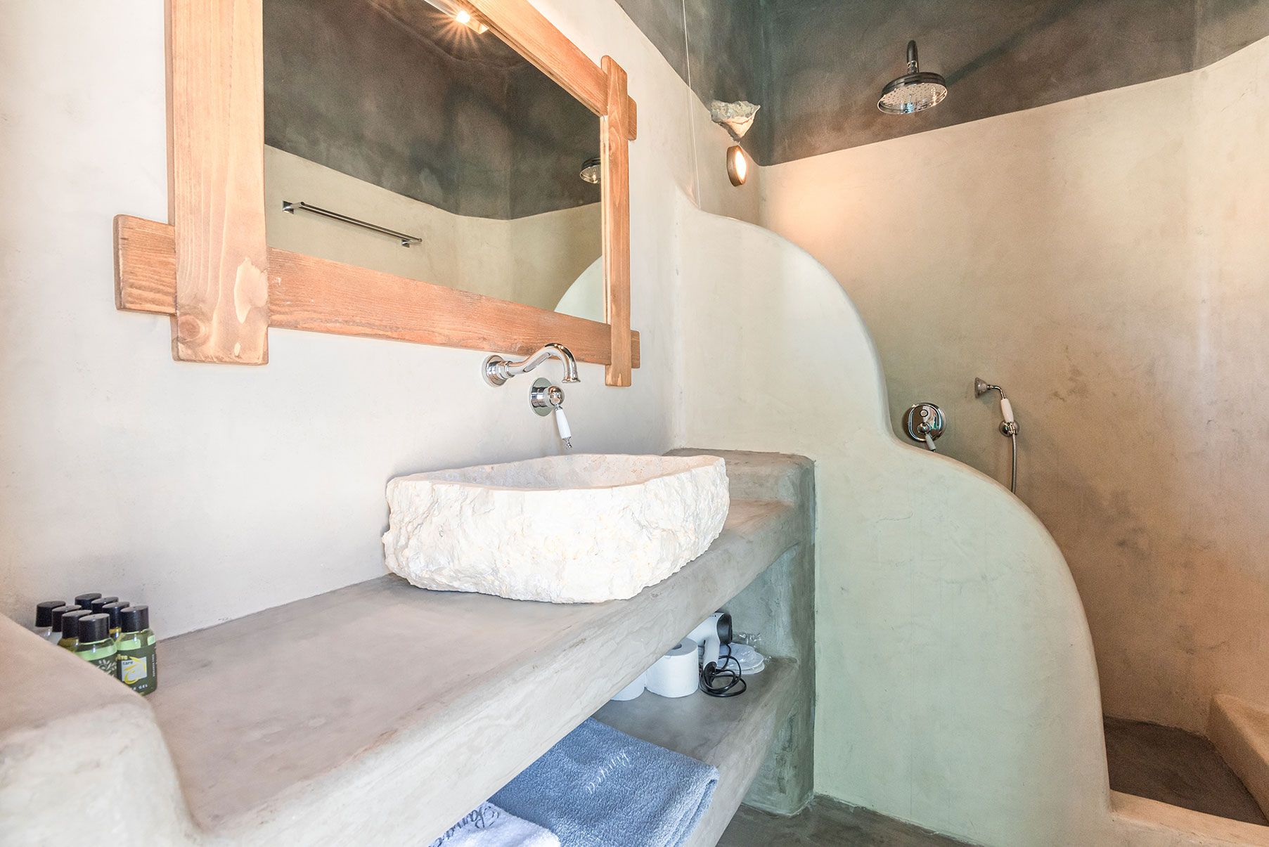 Deluxe Suite with Sea View