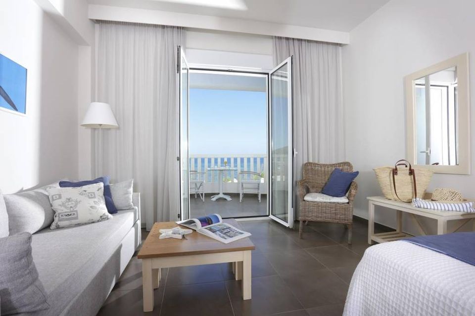 Studio Side Sea View