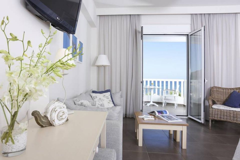 Studio Side Sea View