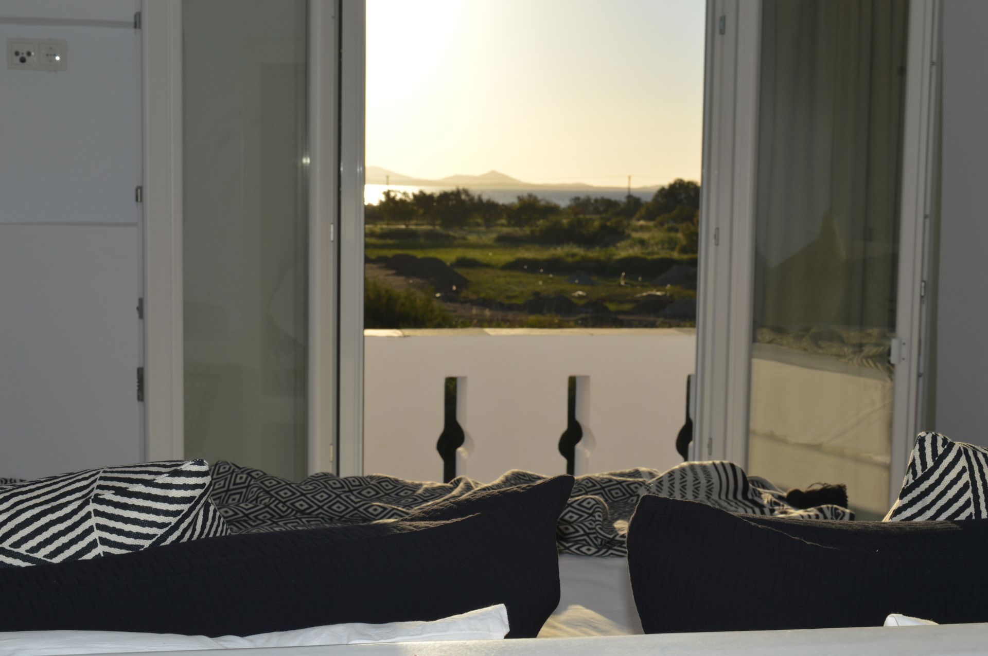 One Bedroom Apartment with Sea View