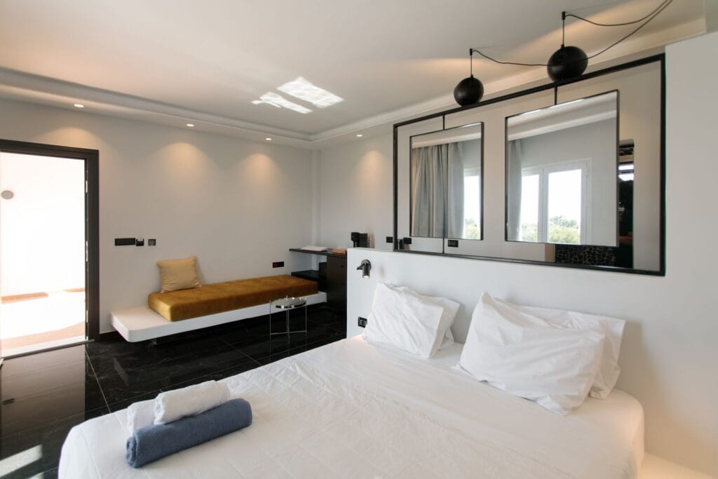 Black Marble Suite Design for Two