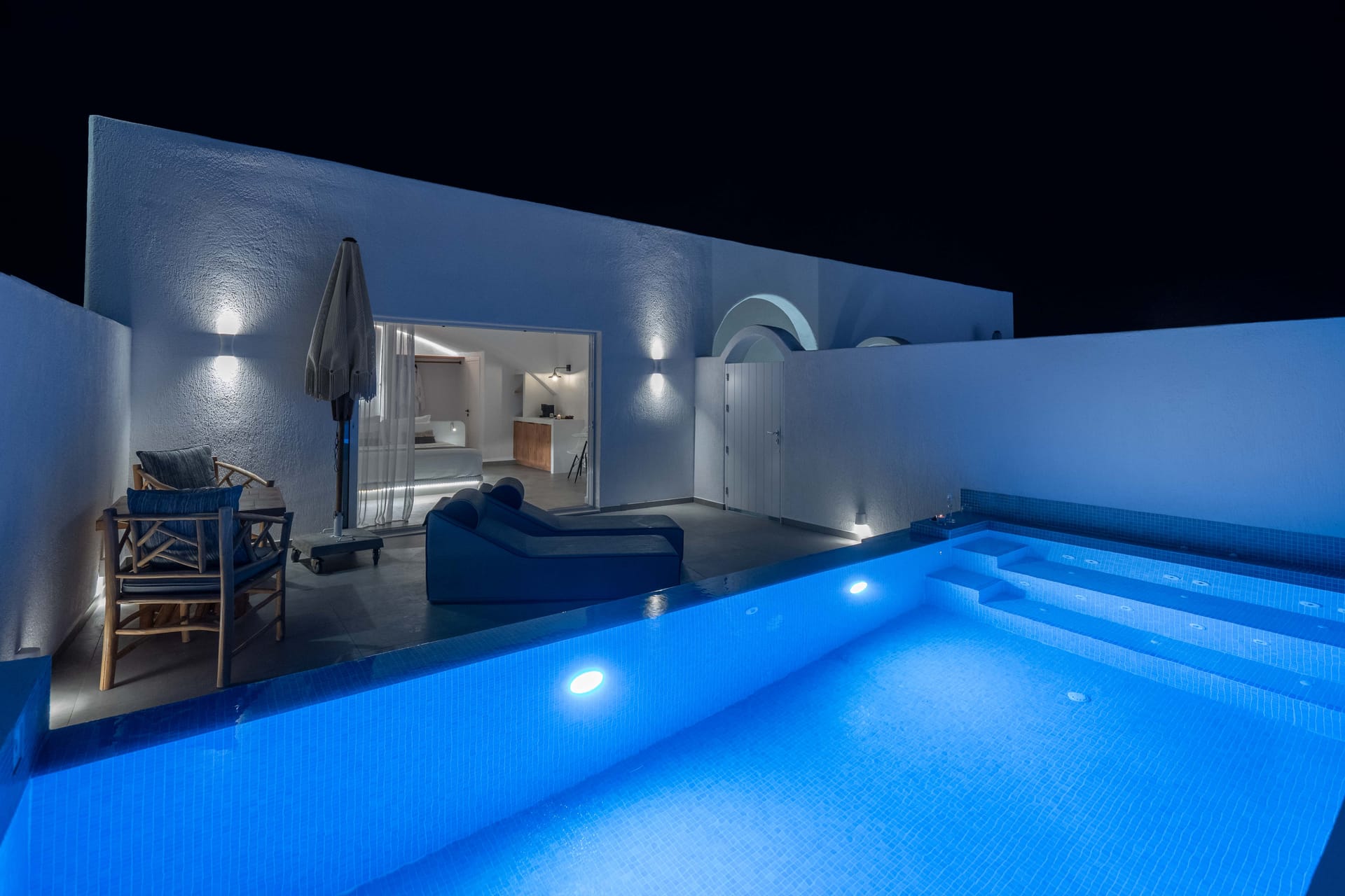 King suite with private jetted swimming pool