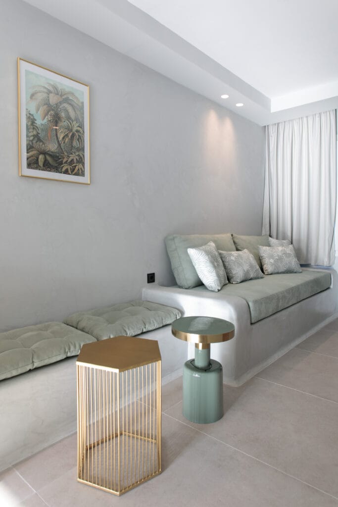 Deluxe Suite with Hot Tub