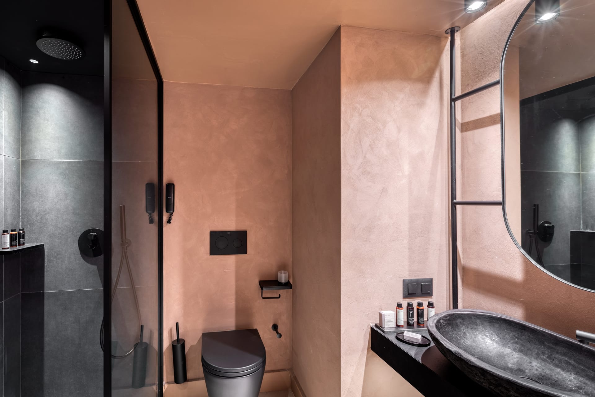 Sapphire Junior Suite with Swim Up Pool