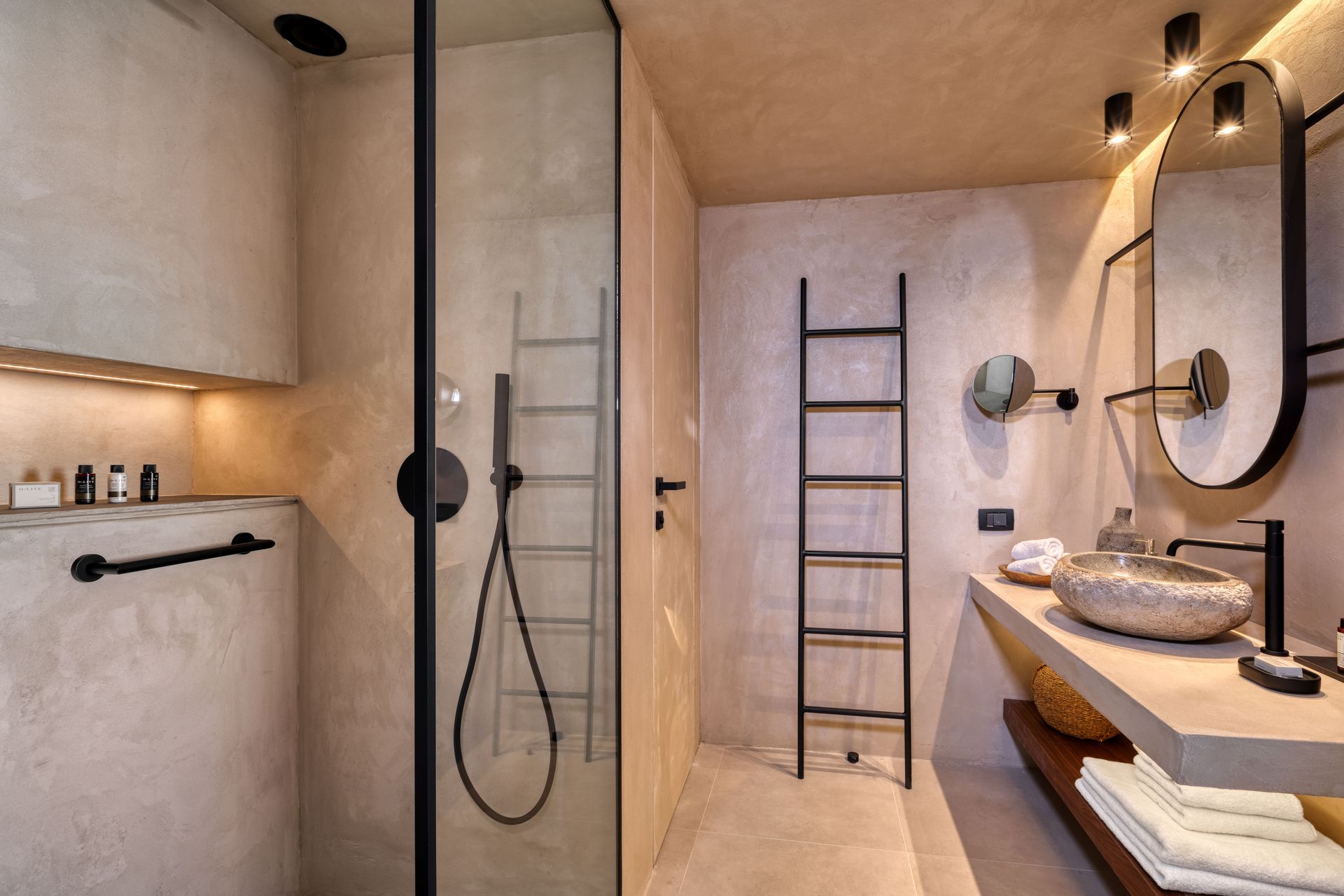 Sapphire Family Suite