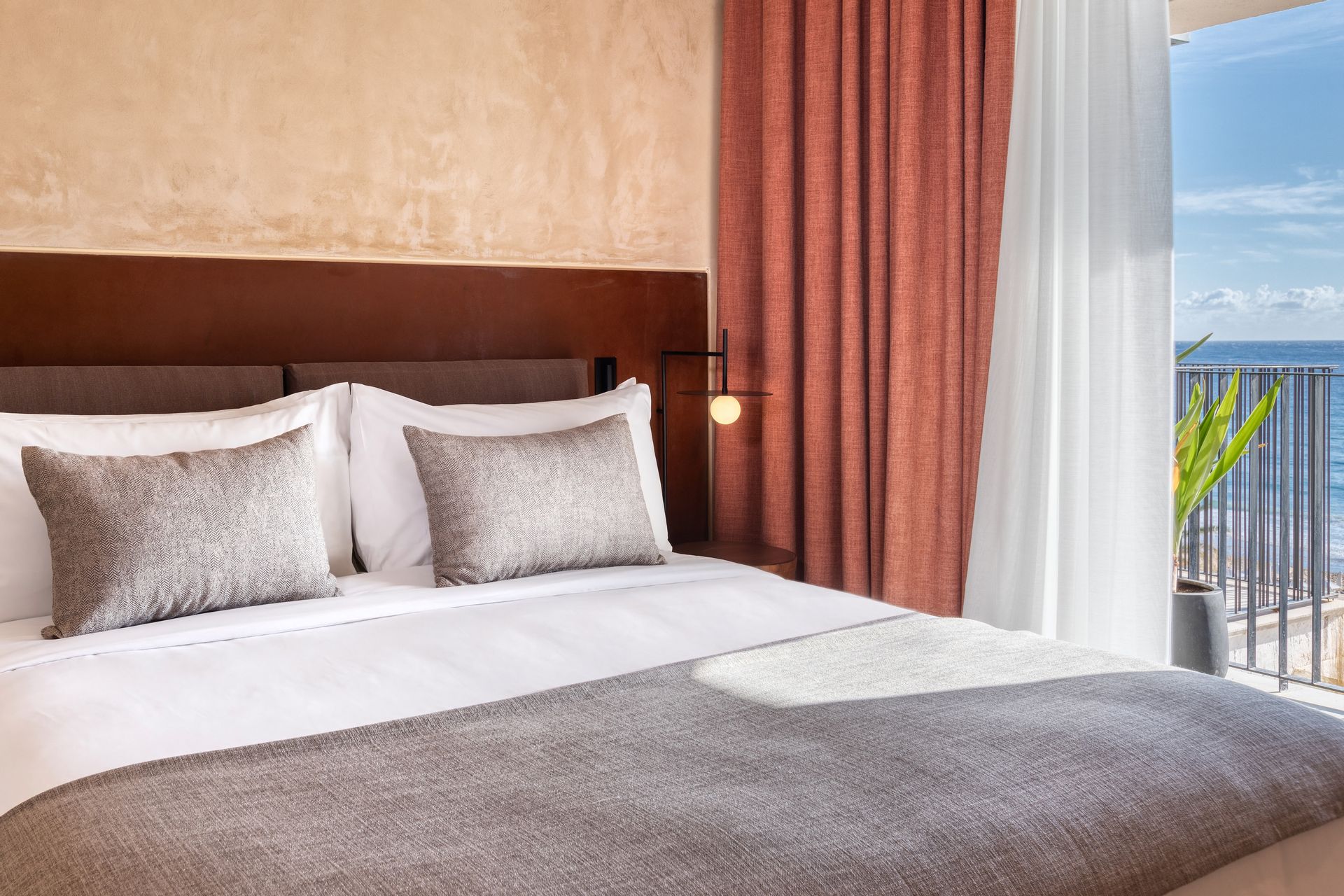 Sapphire Sublime Family Suite