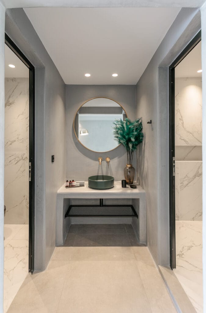 Executive Suite with Private Hot Tub