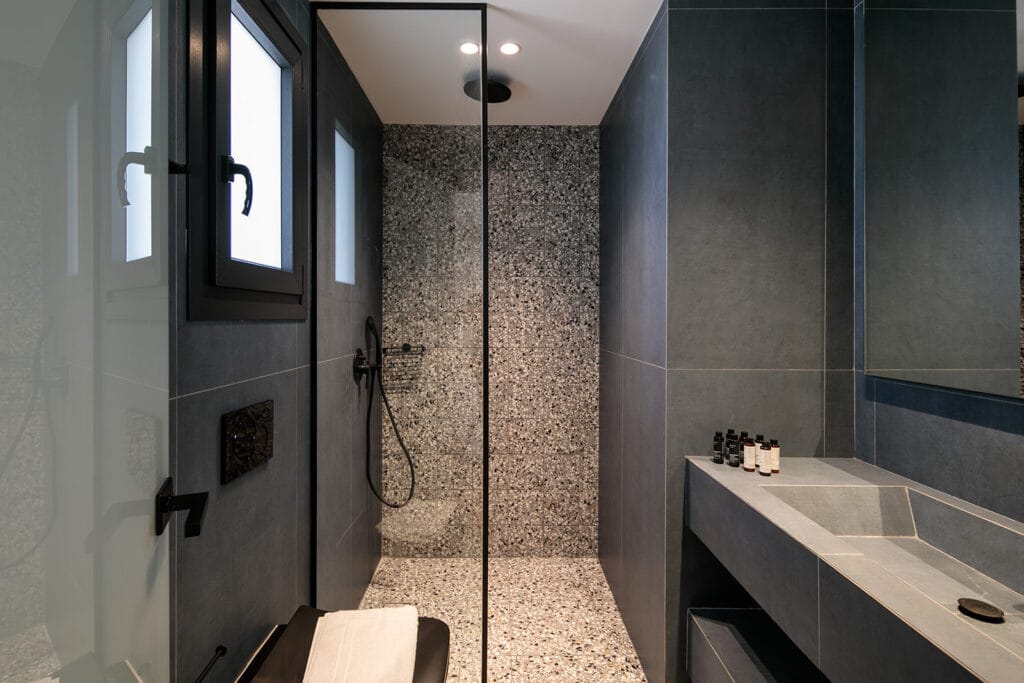 Deluxe Suite Blue Gray Mosaic