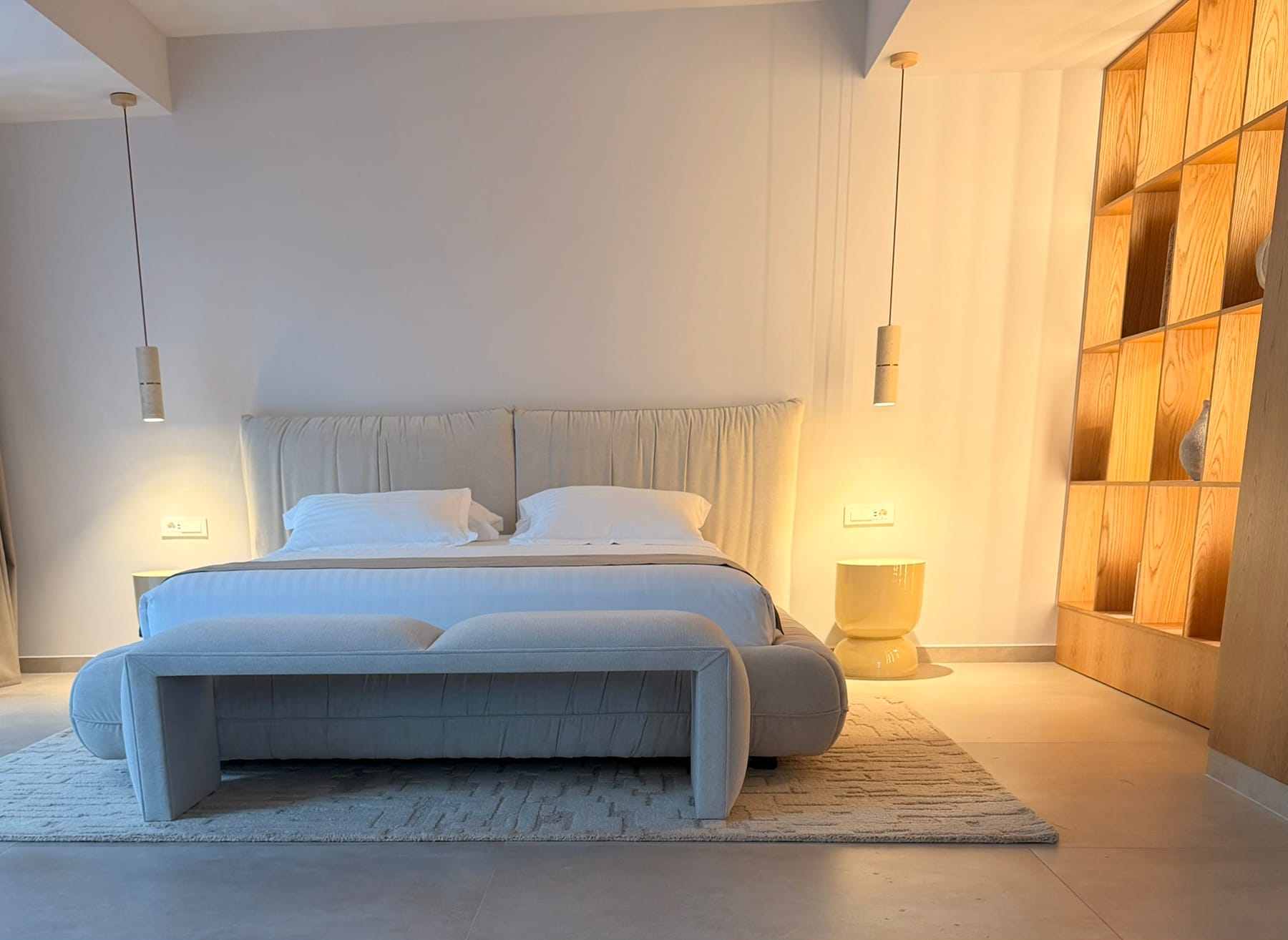 Akrotiri Suite