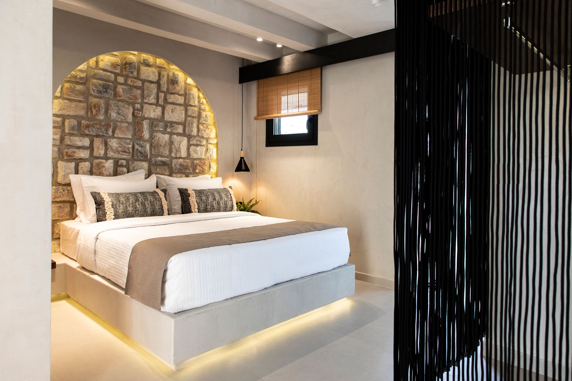 Breeze Suite Outdoor Plunge Pool Sea view