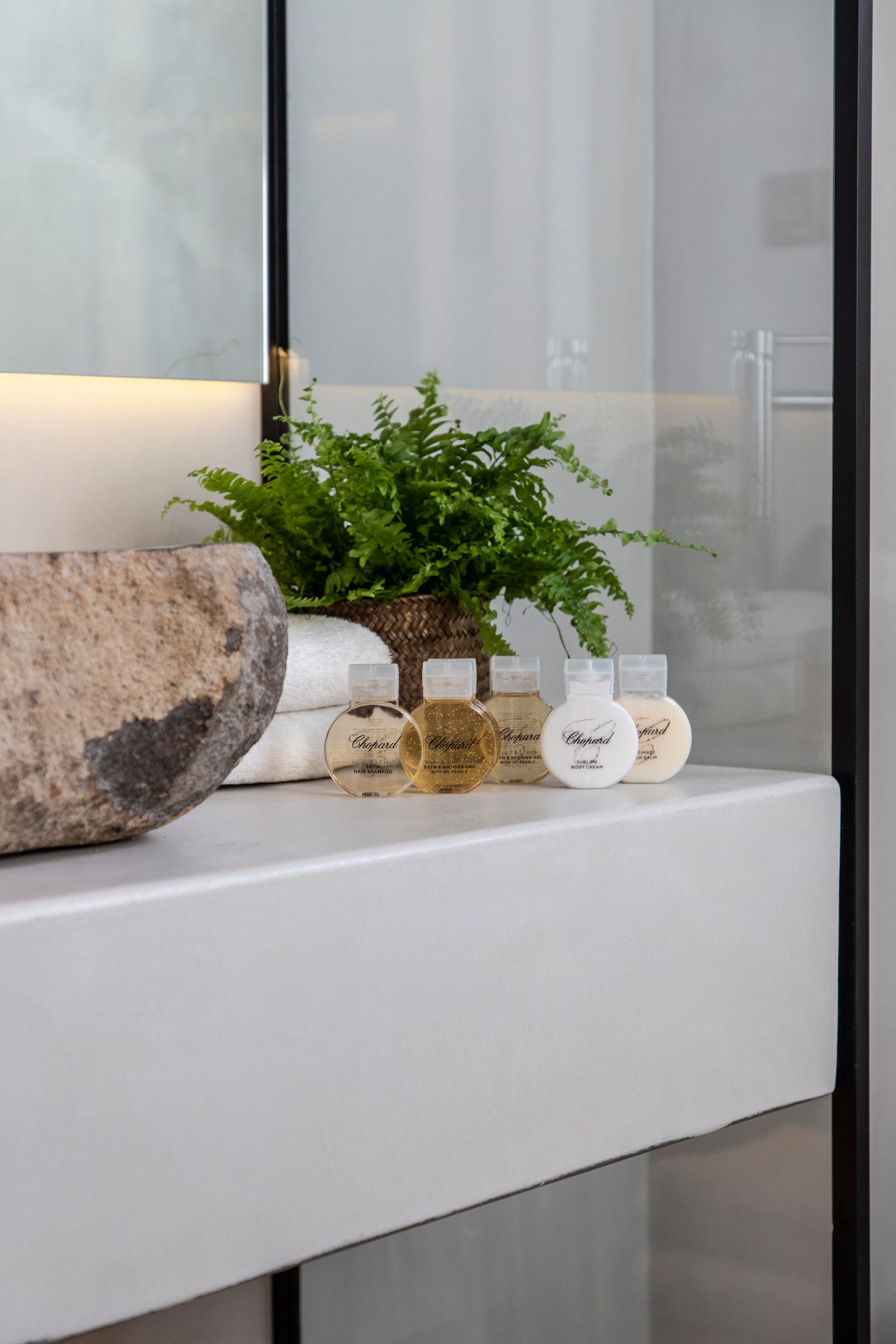 Breeze Suite Outdoor Plunge Pool Sea view