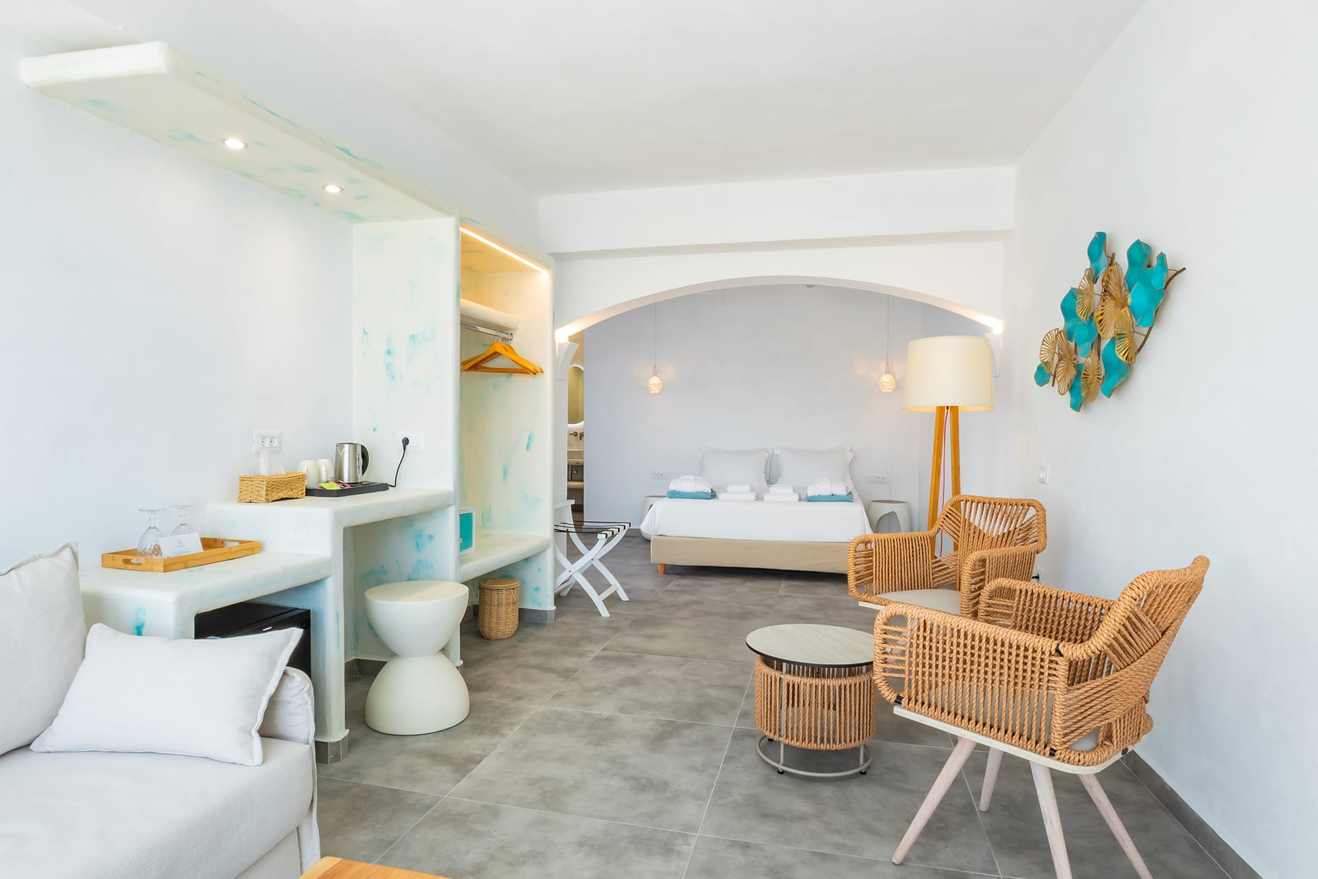 Queen Suite with Spa Bath