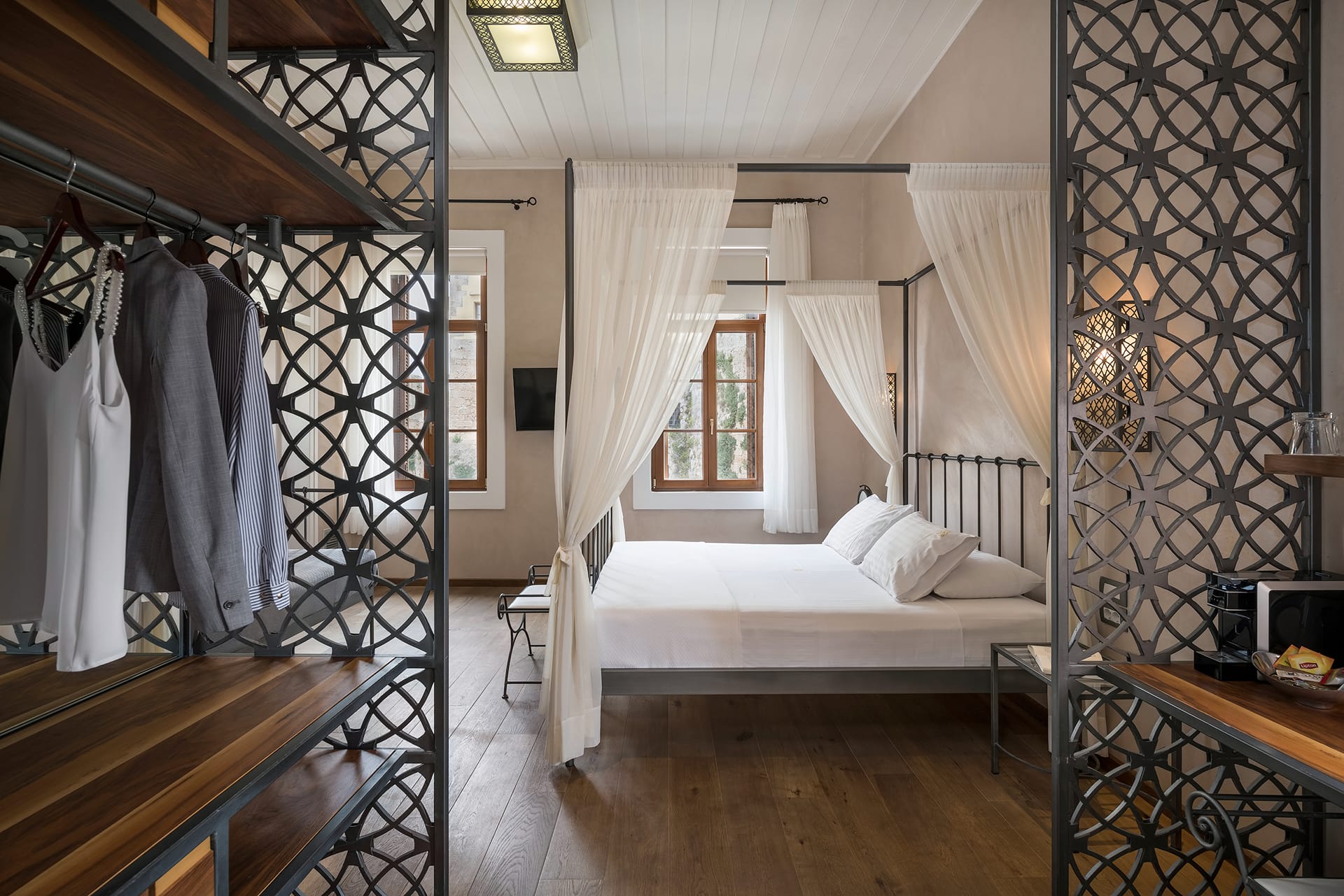 Junior Suite Old Town View [Elements]