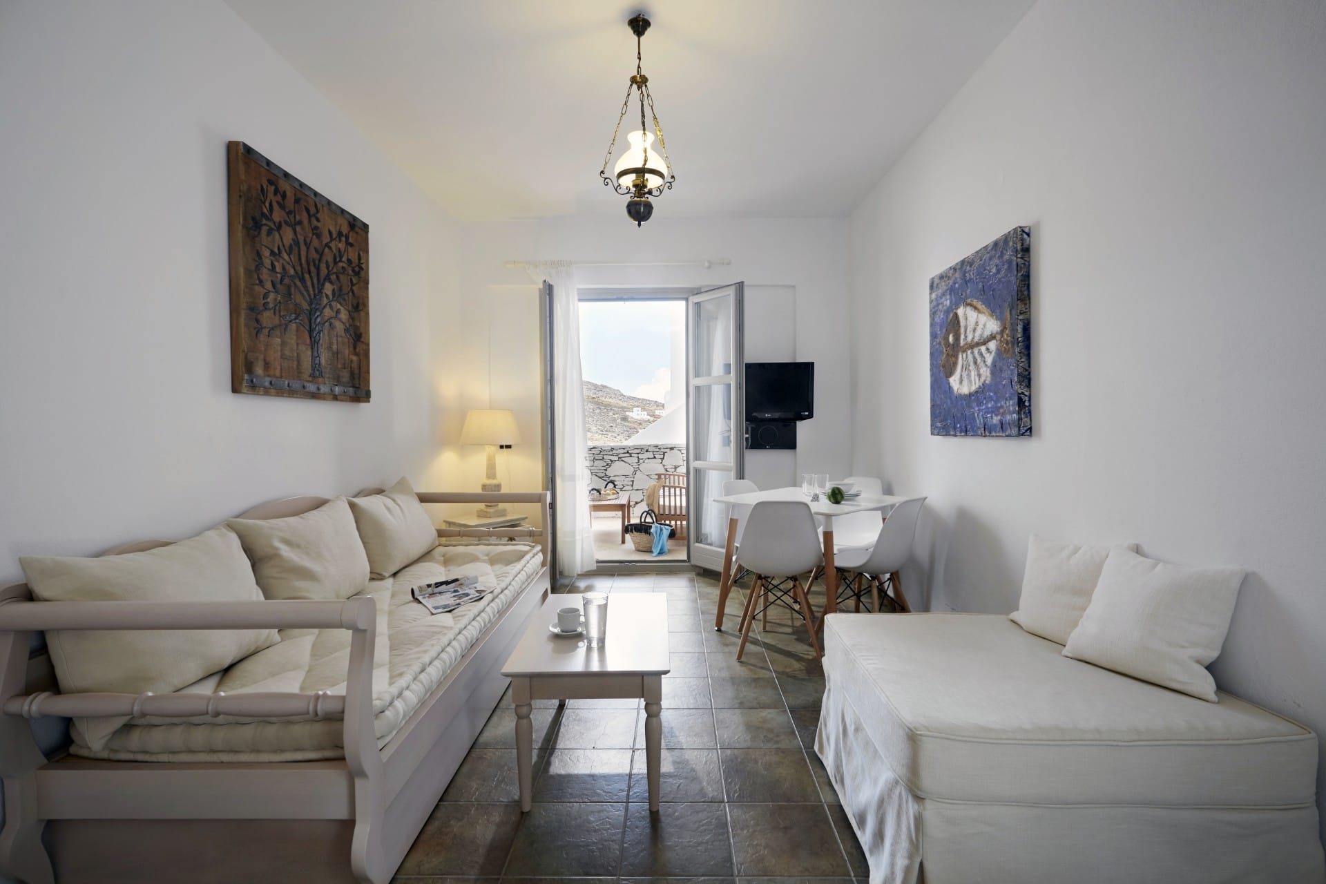 Family Suite with Side Sea View & Private Outdoor Air Jetted Tub