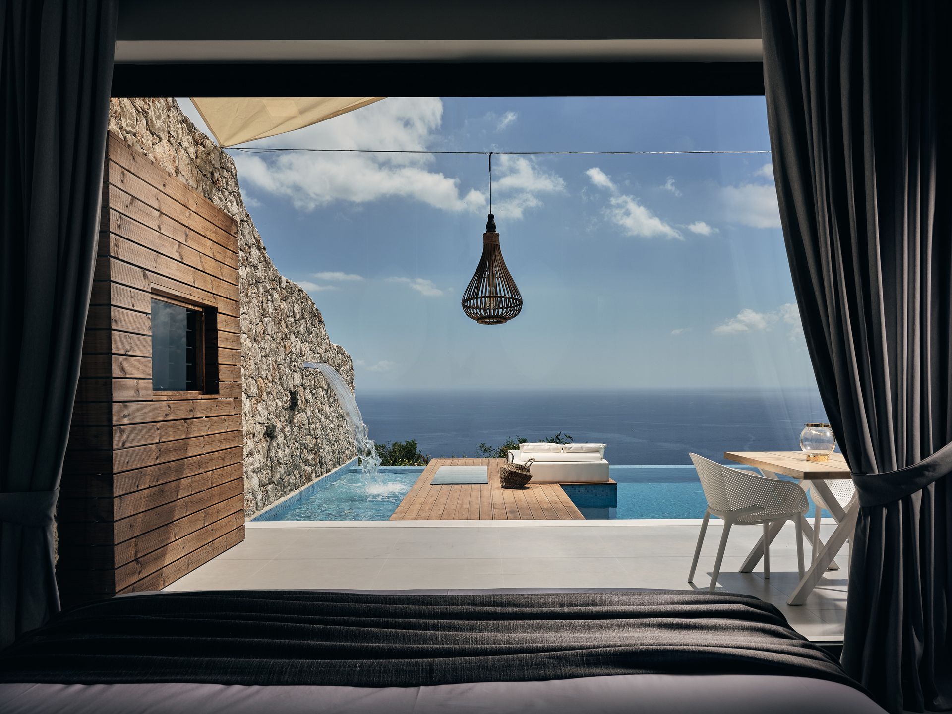 Emerald Cave Suites 2-3 persons