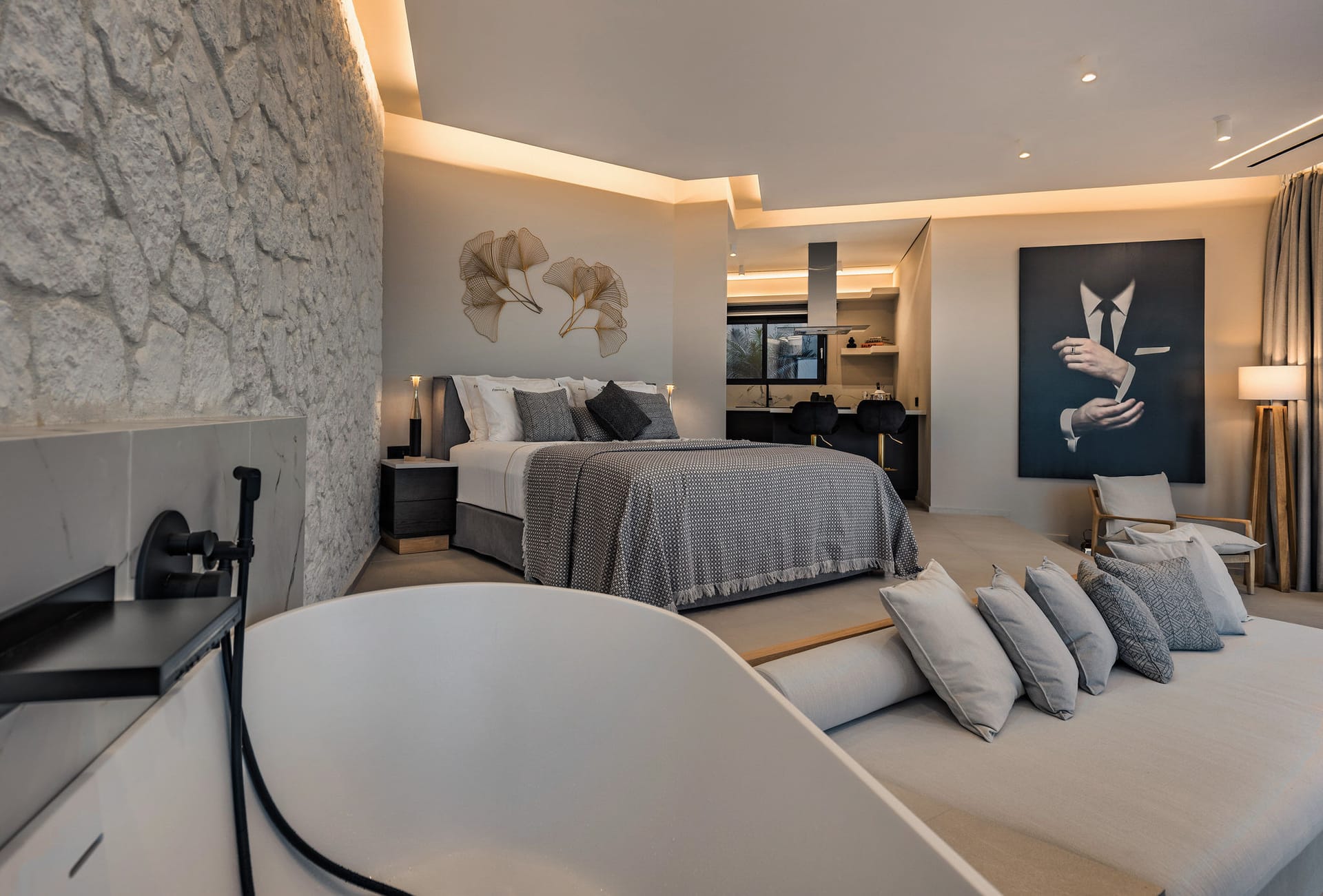 Emerald Honeymoon Deluxe Suite