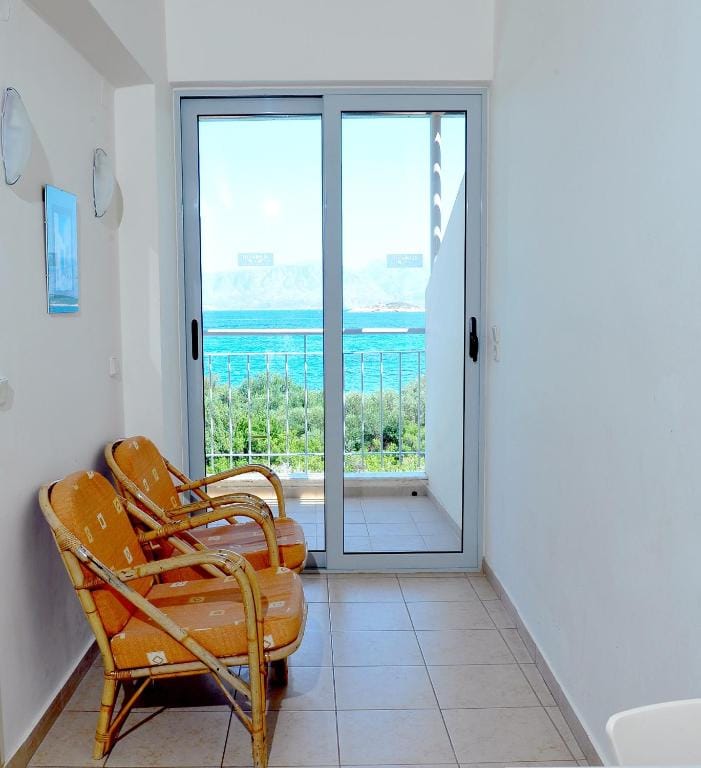 2 Bedroom Family Apartment Upper Floor