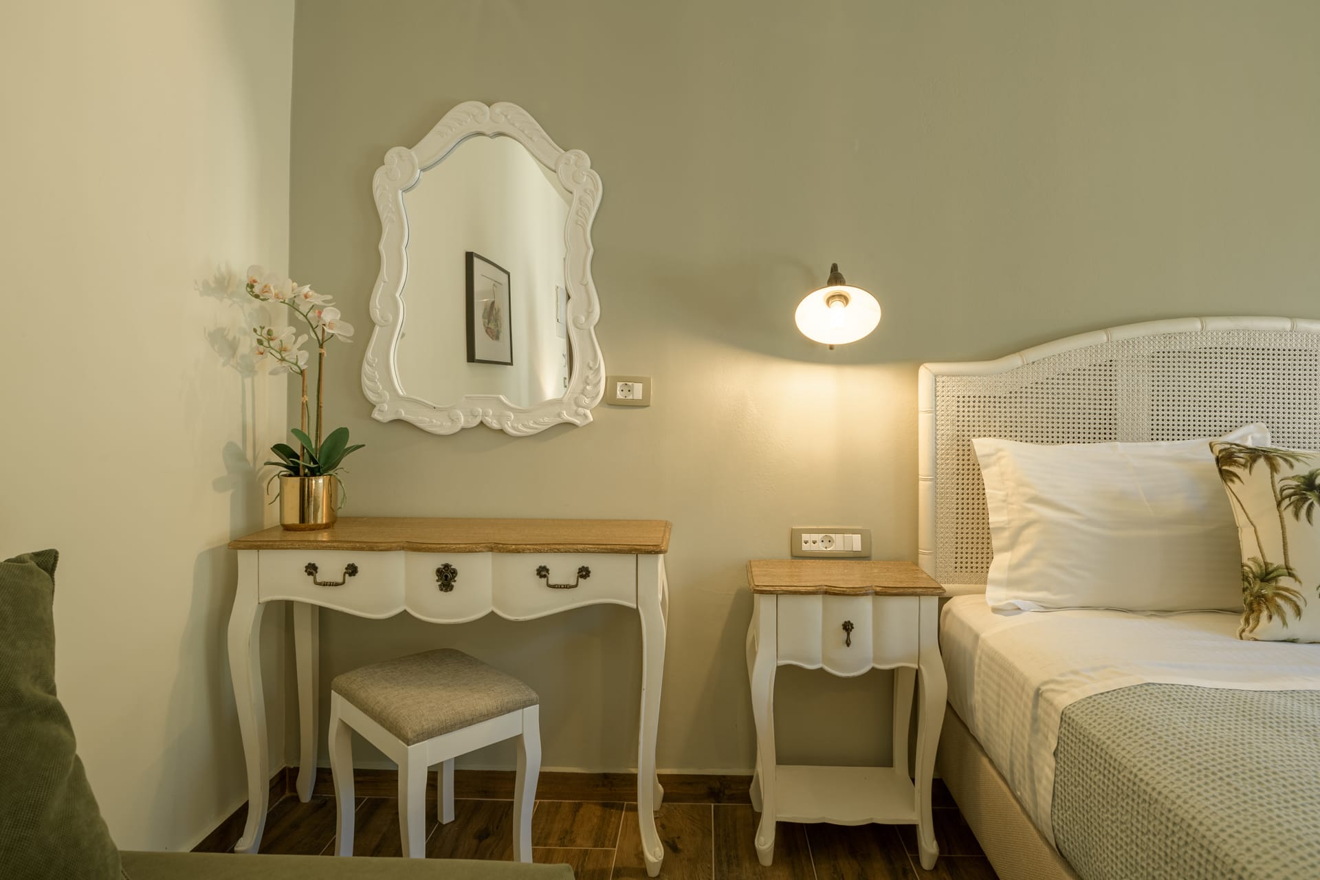 Deluxe suite with Mountain view