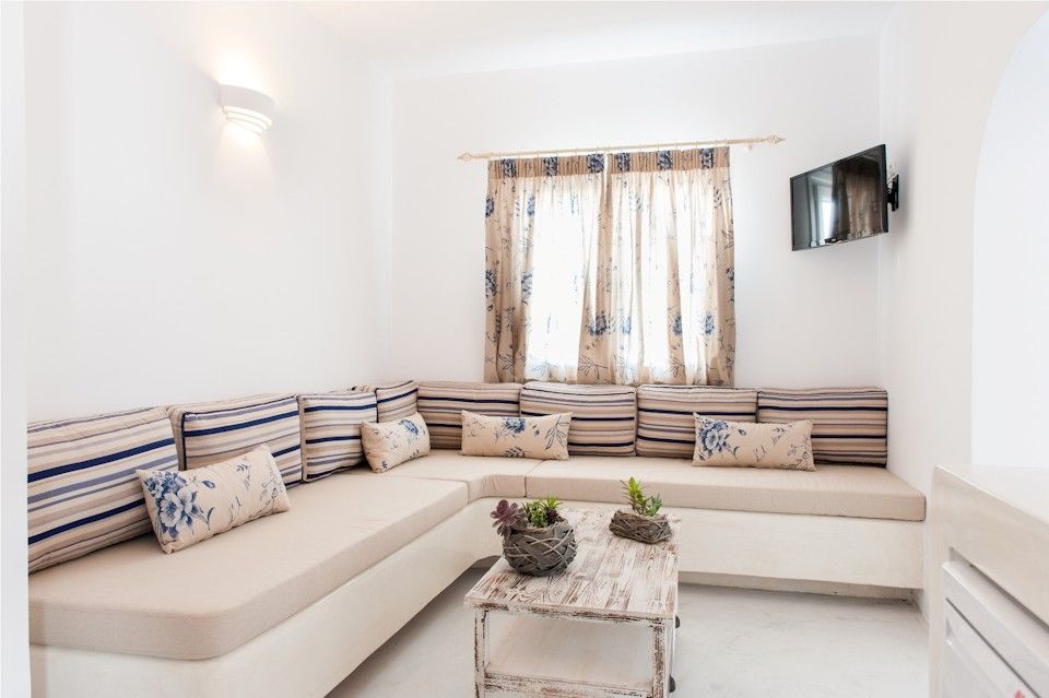 Superior Suite Pool view