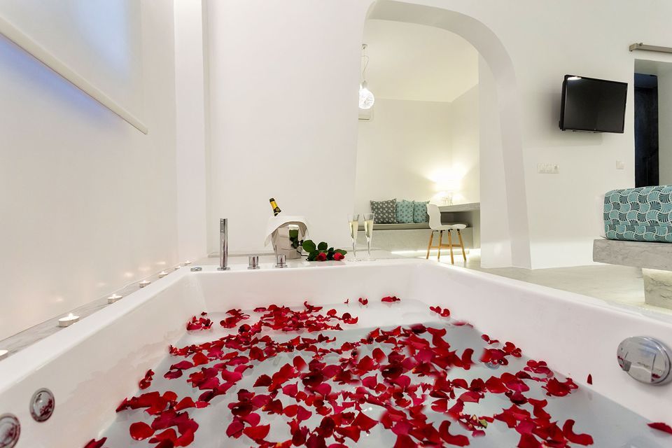 Acqua Suite with Hot Tub