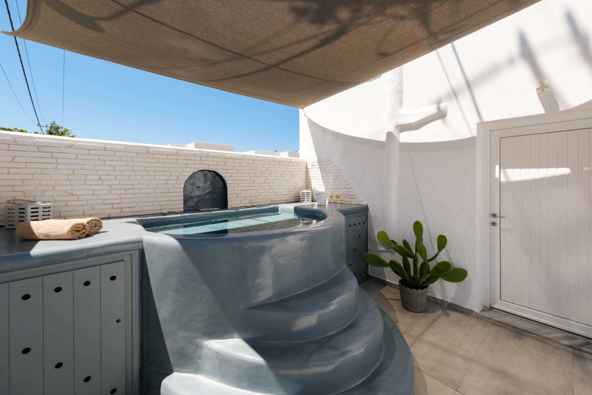 Junior Suite with External Hot Tub