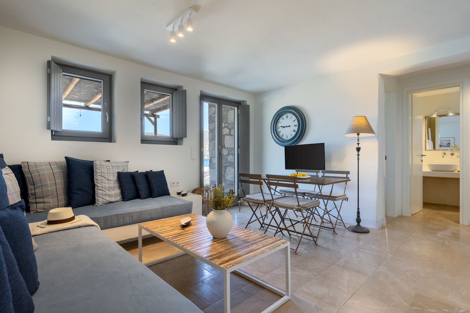 One Bedroom Beachfront Apartment - Ammoa Beach Residences