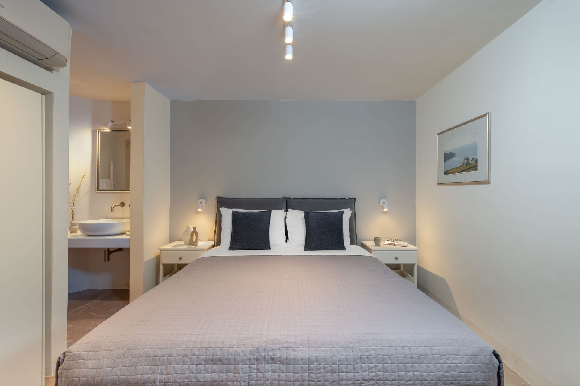 Two Bedroom Beachfront Grand Maisonette - Ammoa Beach Residences