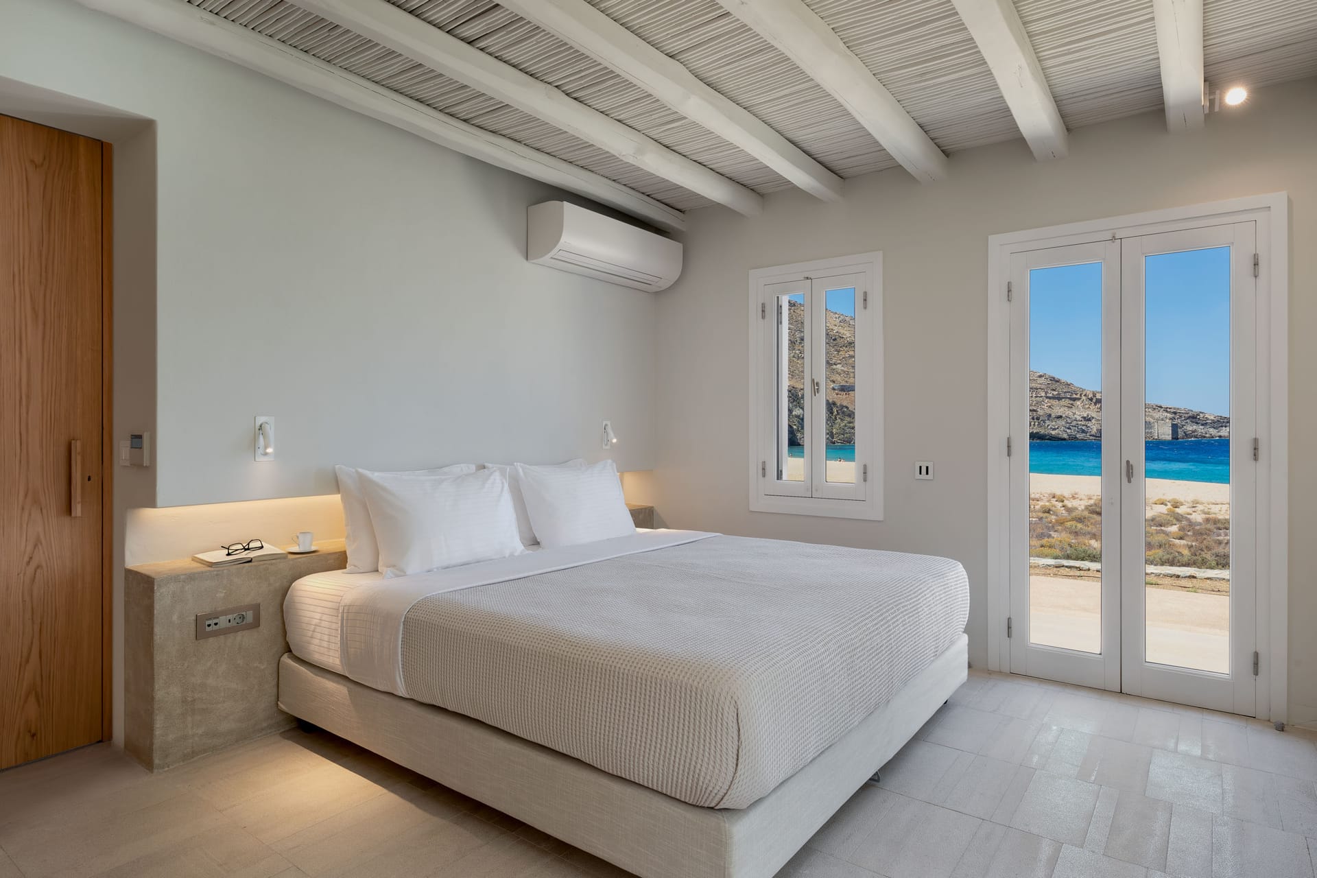 Beachfront 4 Bedroom Villa with Hammam - Ammoa Beach Residences