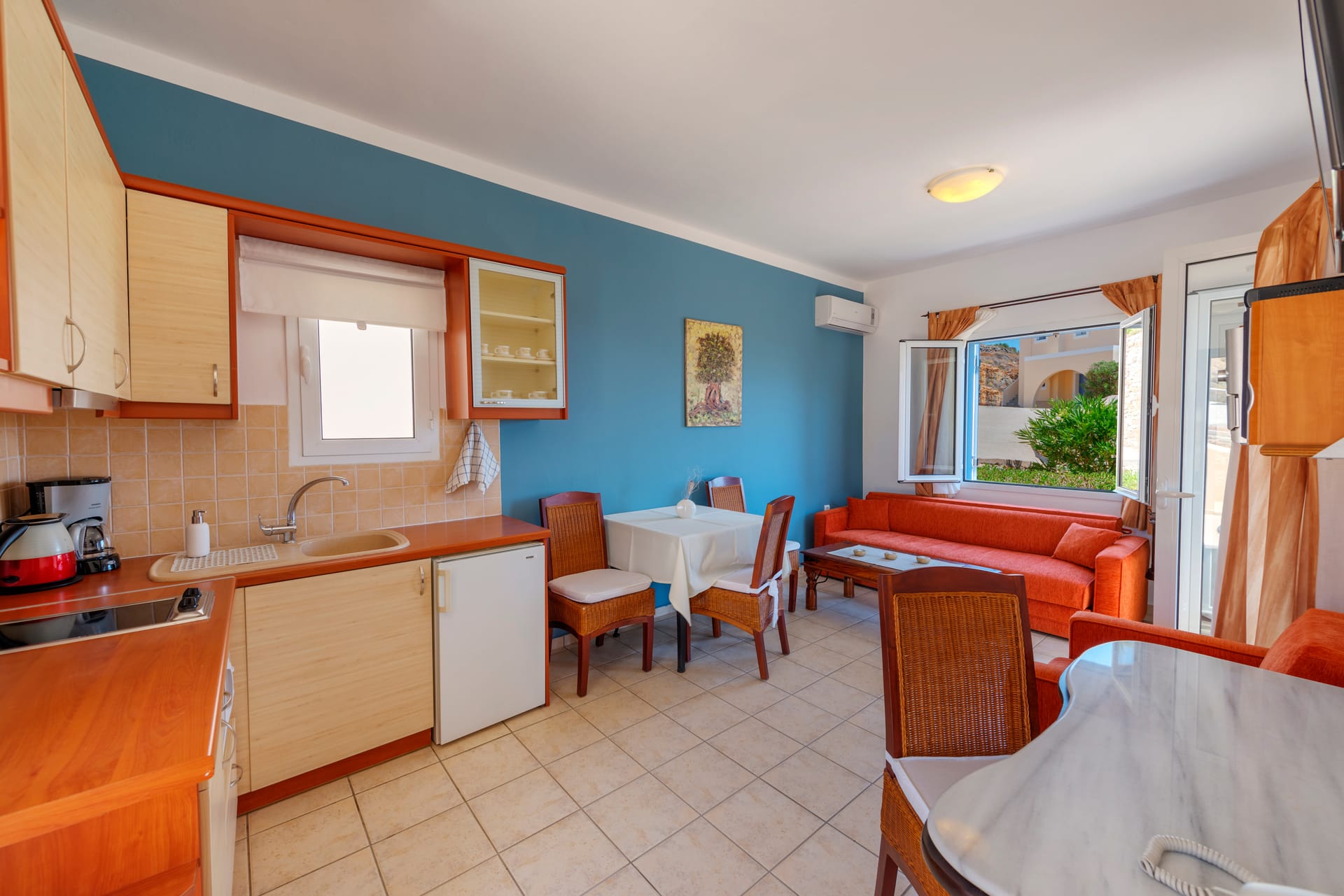 Deluxe Suites Sea View