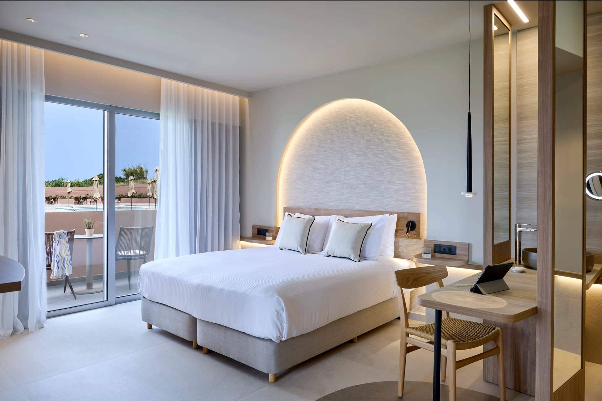 Deluxe Family Suite Sea View