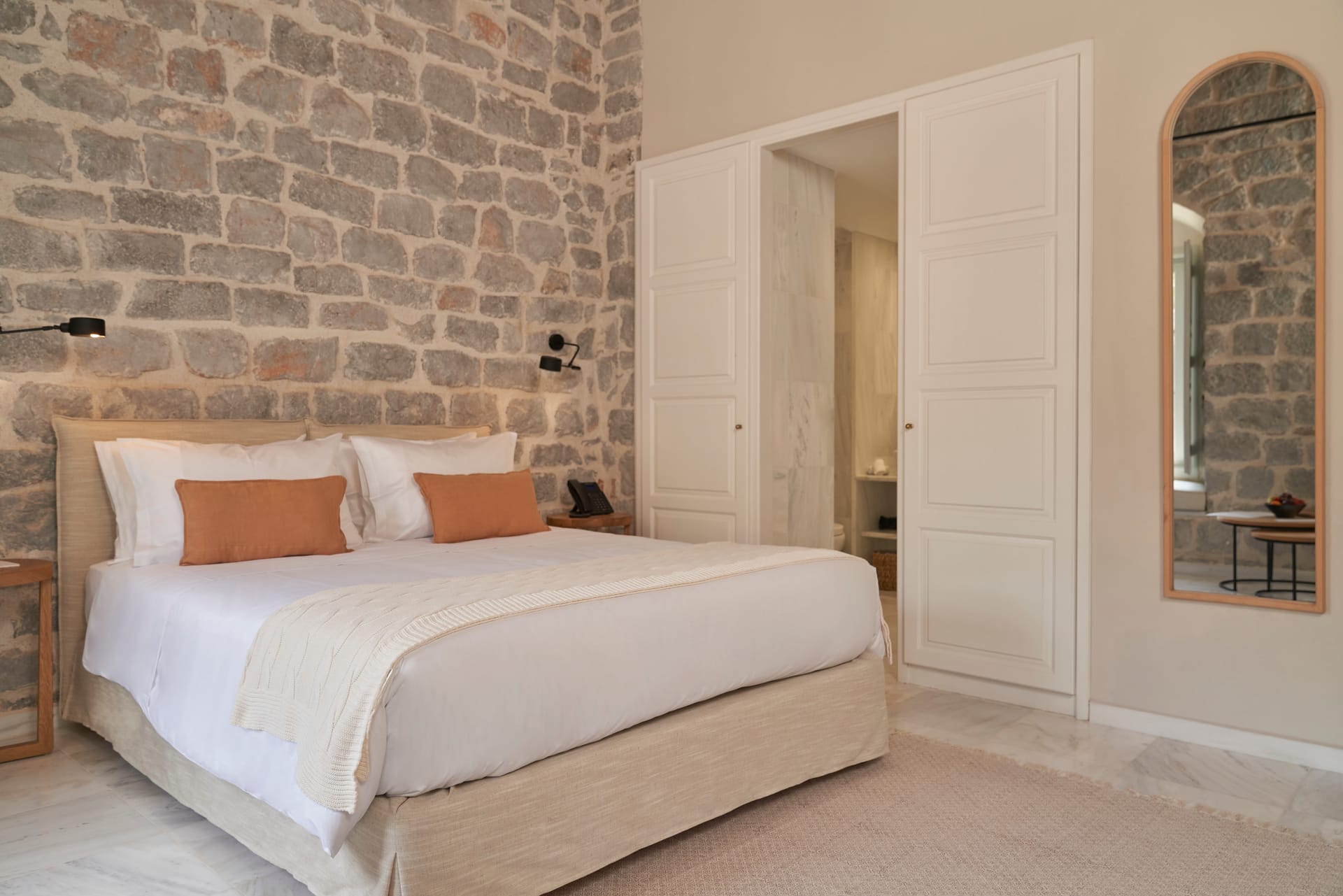 Cove Suite