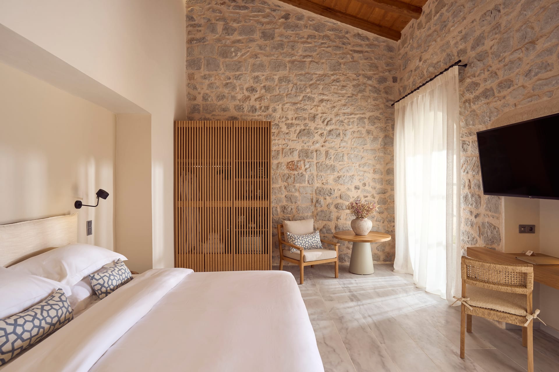 Side Beachfront Suite with Private Pool