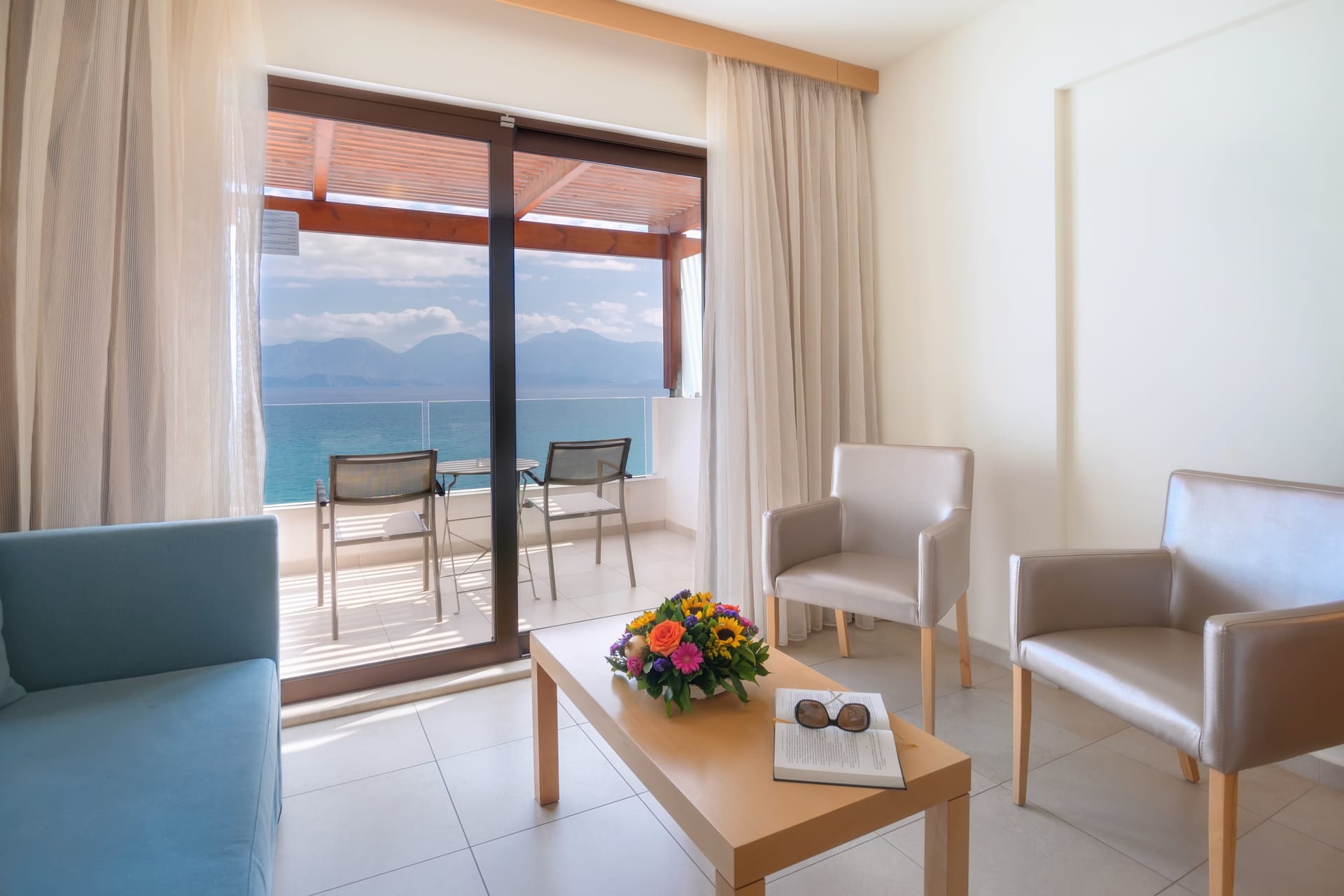 Deluxe Room with Sea View