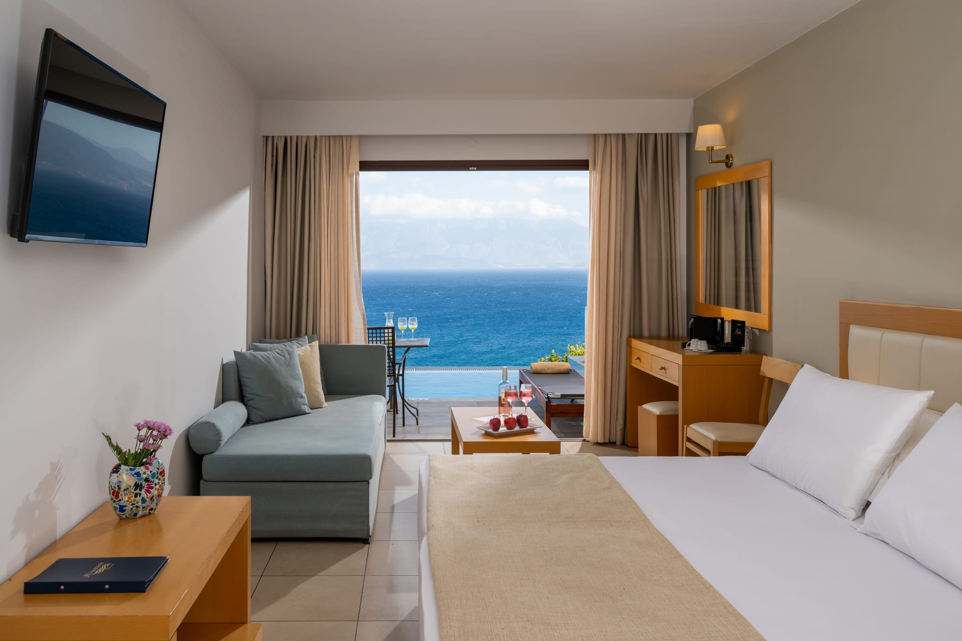 Superior Room with Sea View &amp; Private Pool