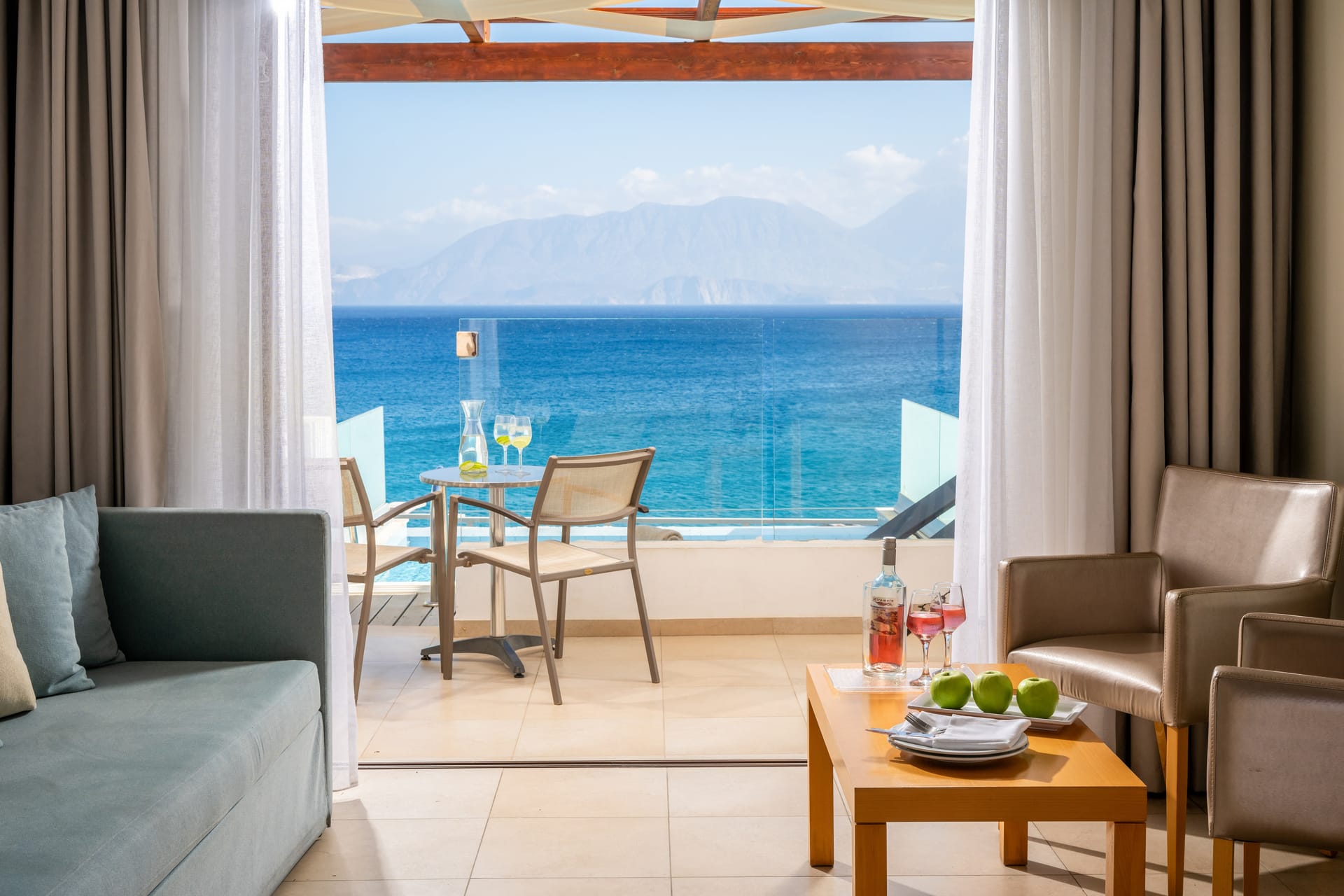 Frontal Deluxe Room with Sea View &amp; Private Pool