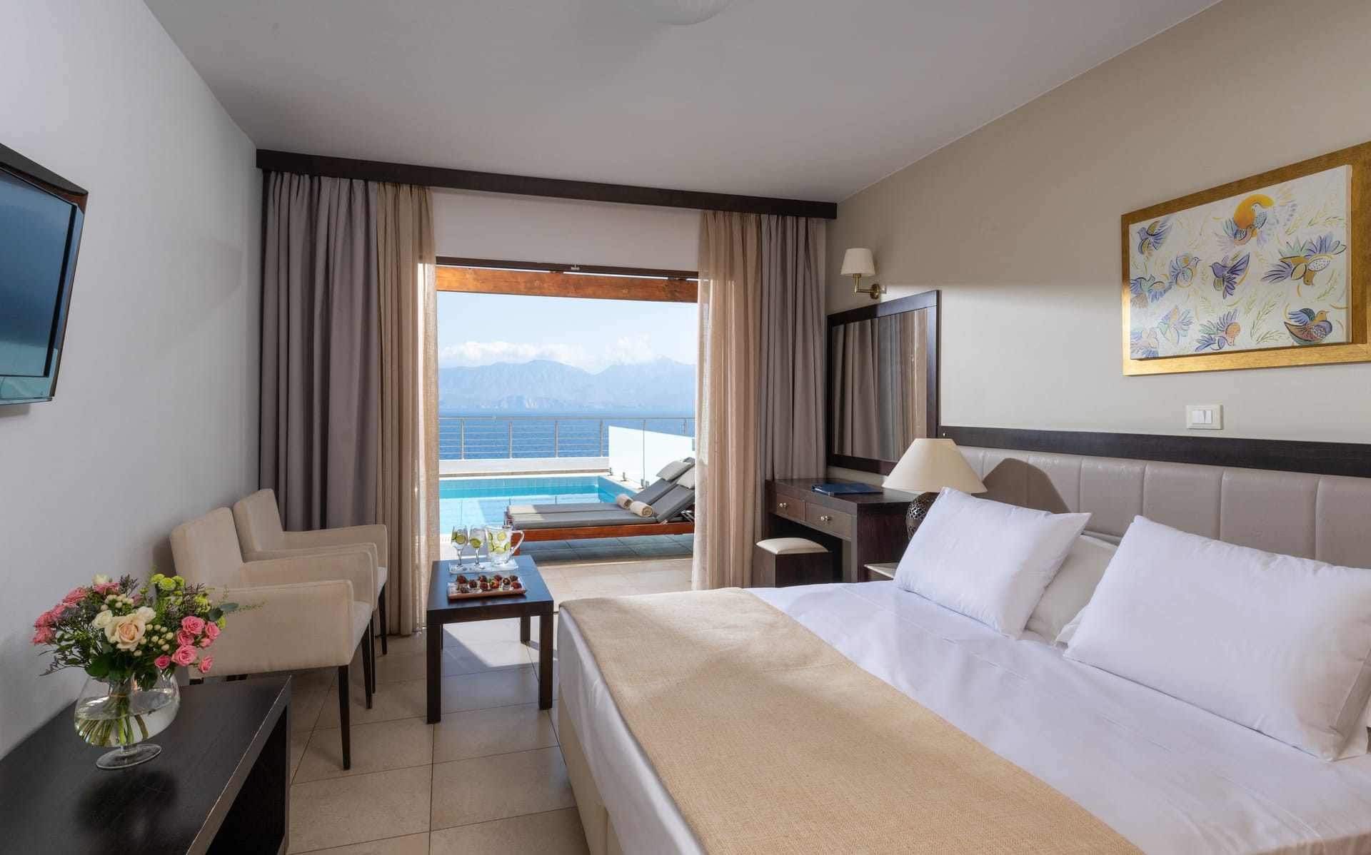 Suite with Sea View &amp; Private Pool