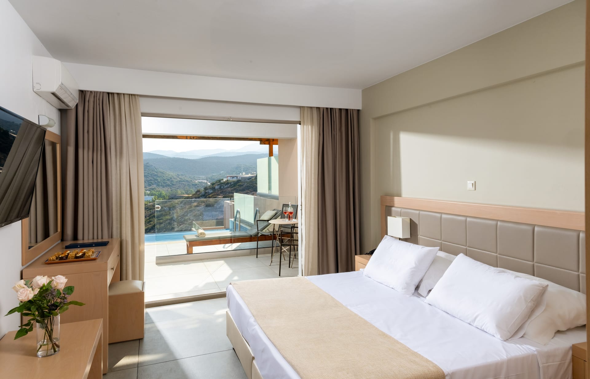 Suite Two Bedroom with Side Sea View &amp; Private Pool