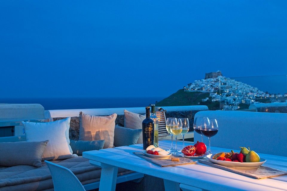 Villa Ble with Outdoor Jacuzzi