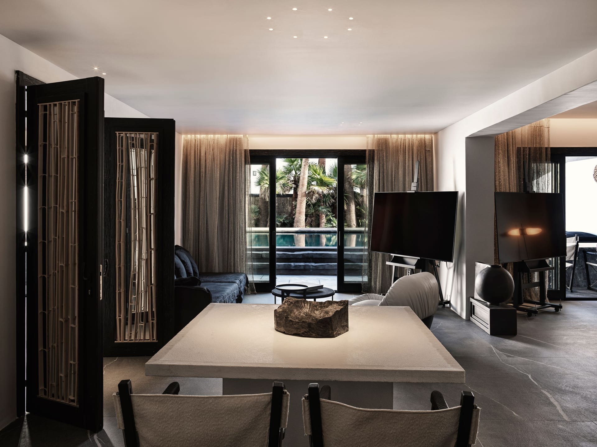 The Grand O Residence Private Pool