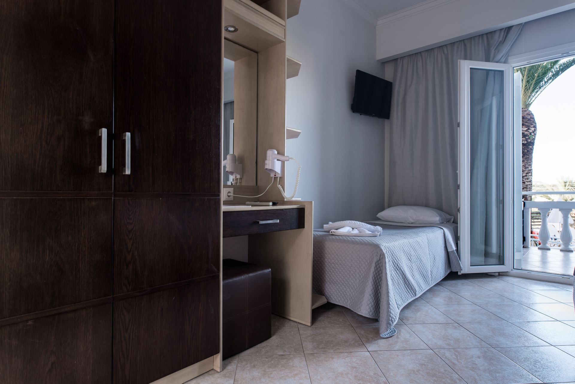 Superior Triple with Sea View