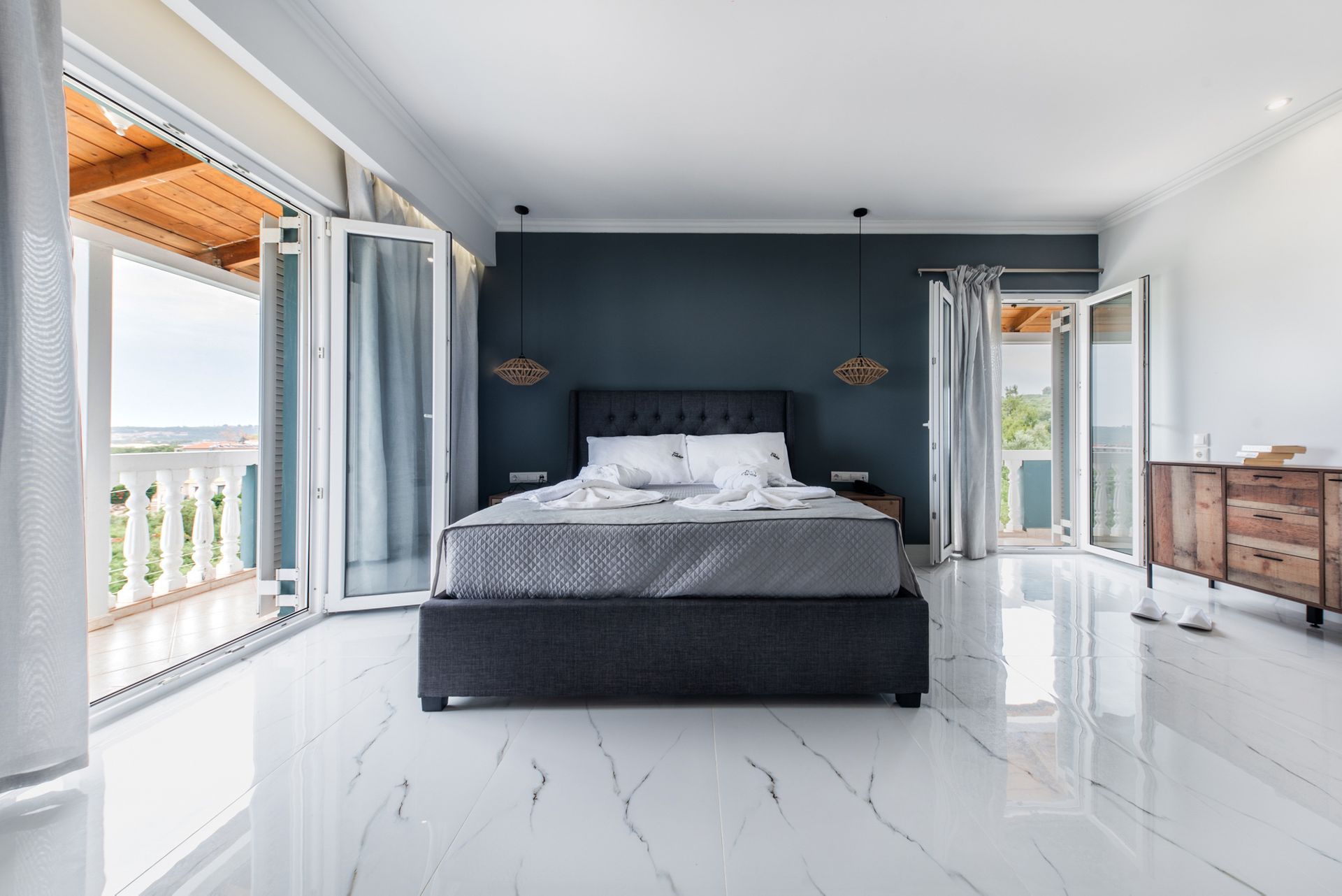 Junior Suite with Panoramic Sea View