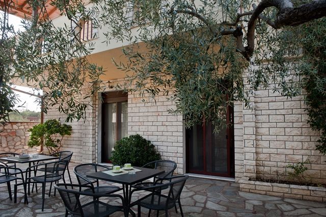 Quadruple Ground Floor Apartments